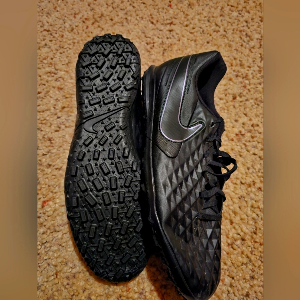 Nike indoor soccer shoes  sz11.5